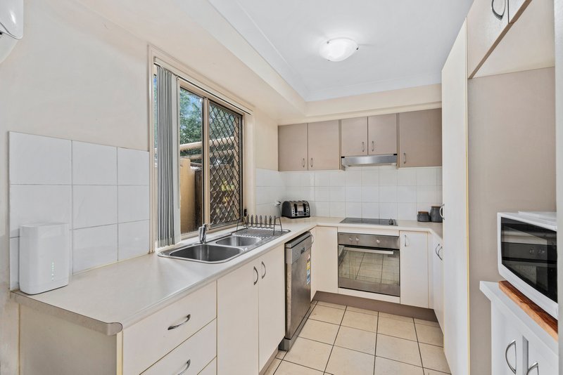 Photo - 2/147-153 Fryar Road, Eagleby QLD 4207 - Image 7