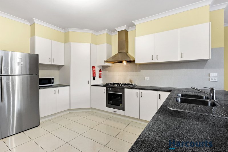 Photo - 2/147 Highbury Road, Burwood VIC 3125 - Image 2