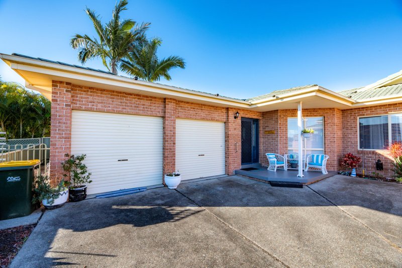 2/147 Kularoo Drive, Forster NSW 2428