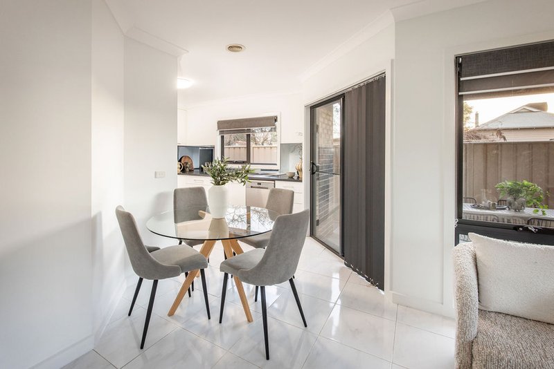 Photo - 2/147 Lawrence Street, Wodonga VIC 3690 - Image 6