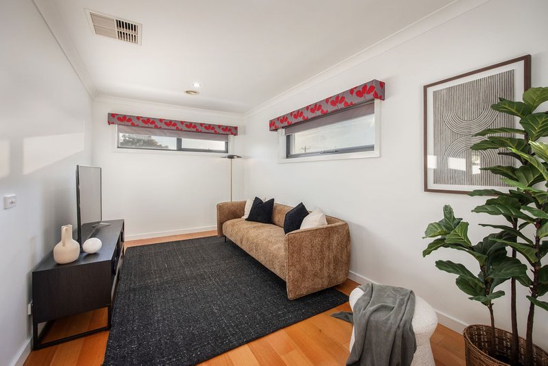 Photo - 2/147 Lawrence Street, Wodonga VIC 3690 - Image 16