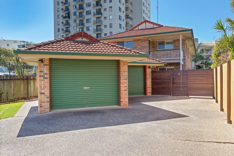 Photo - 2/148 Duporth Avenue, Maroochydore QLD 4558 - Image 2