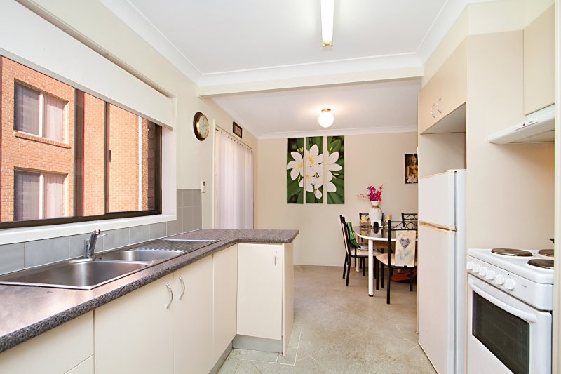 Photo - 2/148 Kennedy Drive, Tweed Heads West NSW 2485 - Image 3