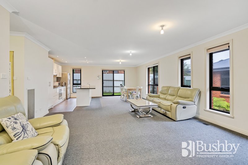 Photo - 2/15-17 Conway Street, Mowbray TAS 7248 - Image 3