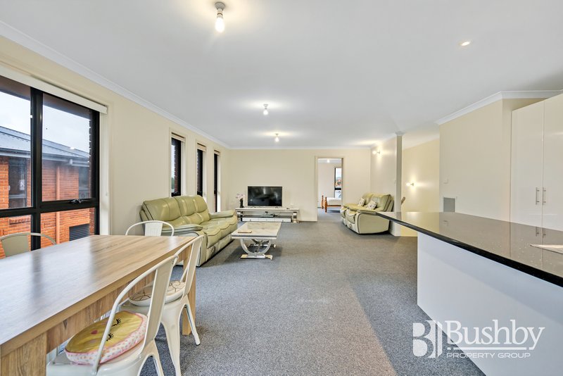 Photo - 2/15-17 Conway Street, Mowbray TAS 7248 - Image 4