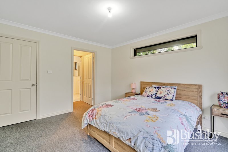 Photo - 2/15-17 Conway Street, Mowbray TAS 7248 - Image 8