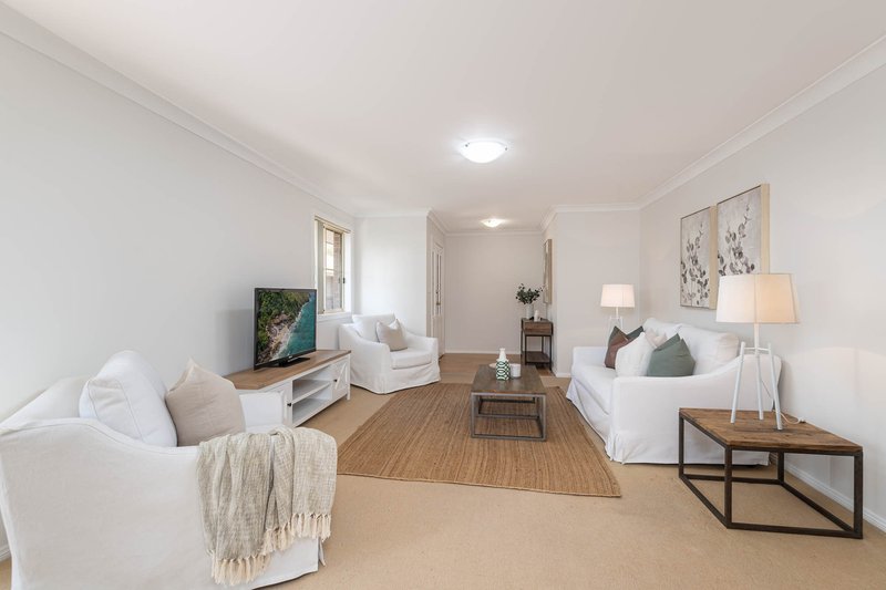 Photo - 2/15-17 Vista Street, Caringbah South NSW 2229 - Image 3