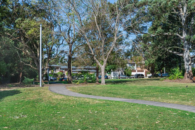 Photo - 2/15-17 Vista Street, Caringbah South NSW 2229 - Image 18