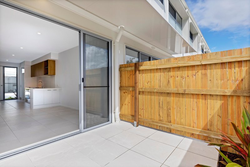 Photo - 2/15-17 Yinni Street, Maroochydore QLD 4558 - Image 7