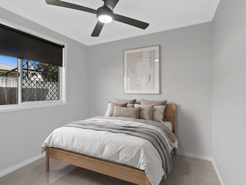 Photo - 2/15-19 Burnett Street, Wellington Point QLD 4160 - Image 12