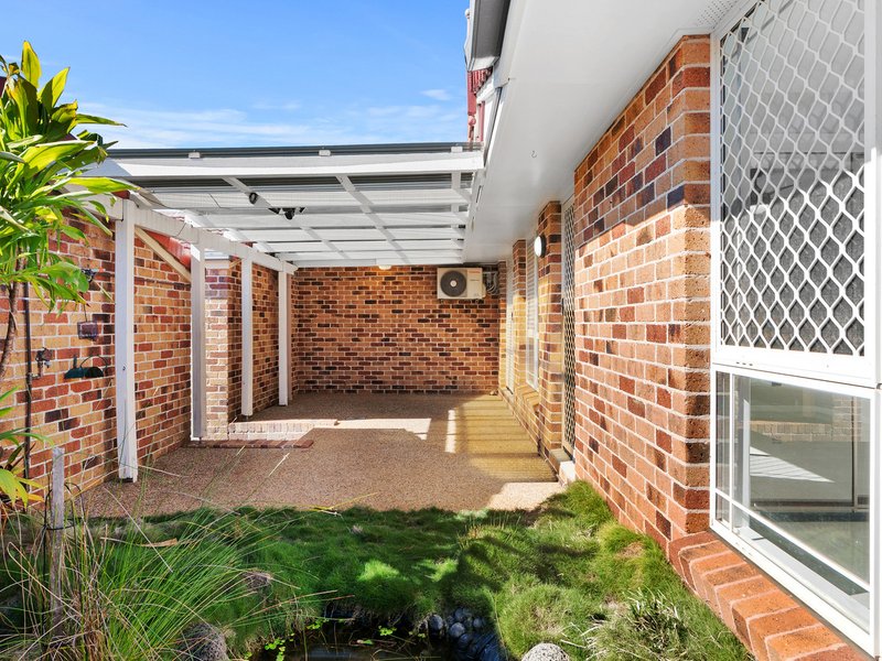Photo - 2/15-19 Burnett Street, Wellington Point QLD 4160 - Image 13