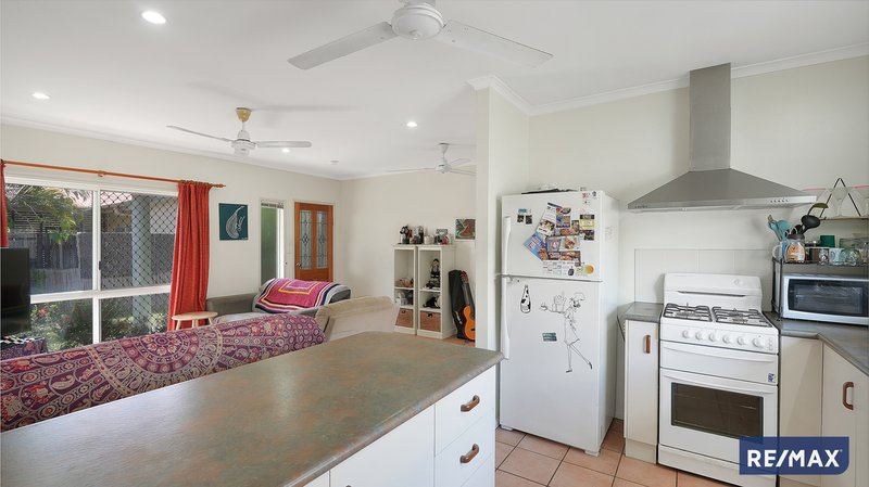 Photo - 2/15 Balmoral Close, Mount Sheridan QLD 4868 - Image 8