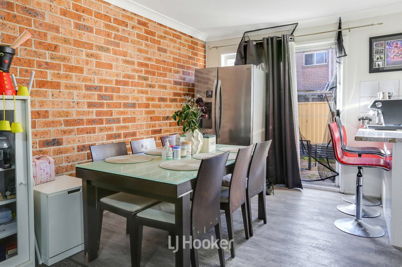 Photo - 2/15 Balmoral Street, Blacktown NSW 2148 - Image 4