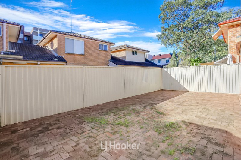 Photo - 2/15 Balmoral Street, Blacktown NSW 2148 - Image 7