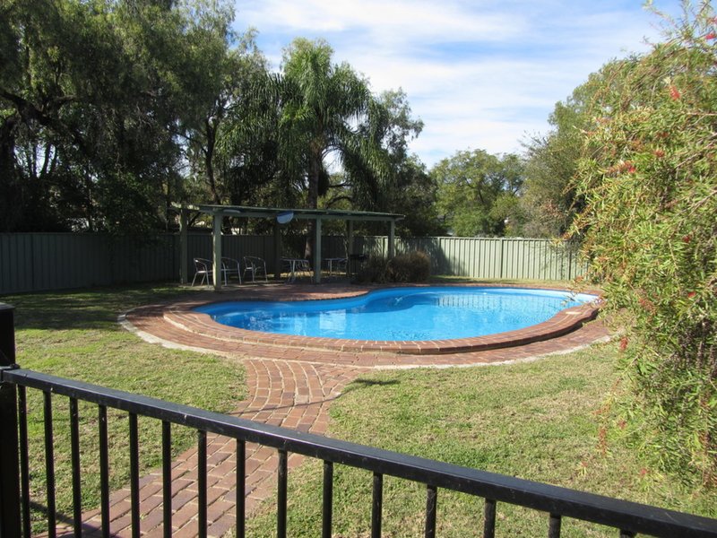 Photo - 2/15 Balo Street, Moree NSW 2400 - Image 3