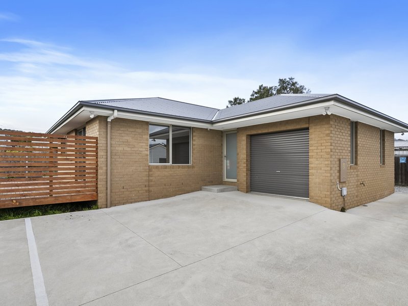 2/15 Bass Street, Warrane TAS 7018