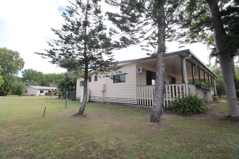 Photo - 215 Beatts Road, Forrest Beach QLD 4850 - Image 5