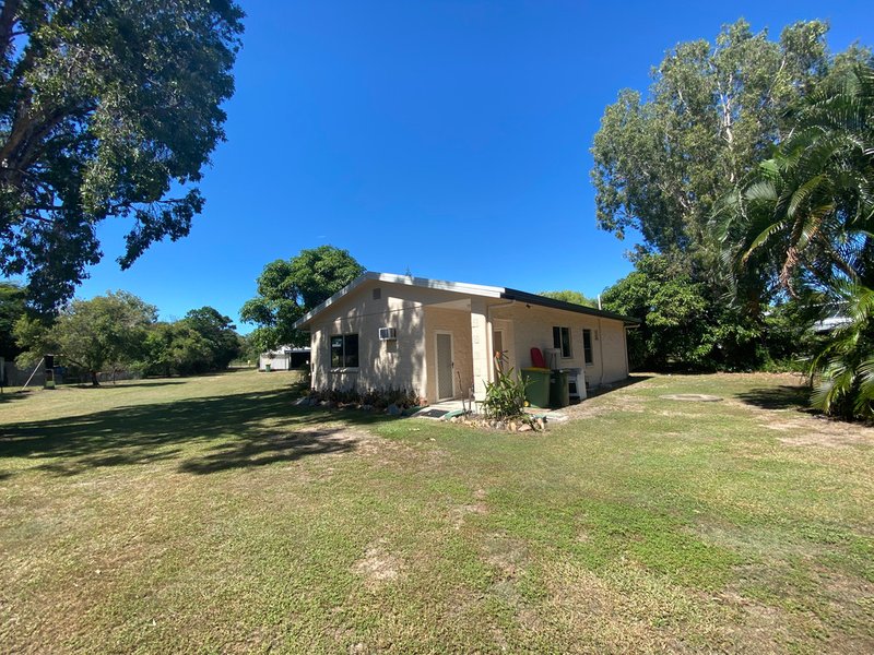 Photo - 215 Beatts Road, Forrest Beach QLD 4850 - Image 16