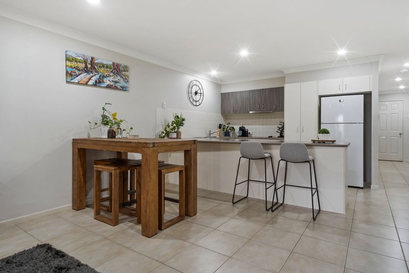 Photo - 2/15 Benson Street, Ormeau QLD 4208 - Image 5