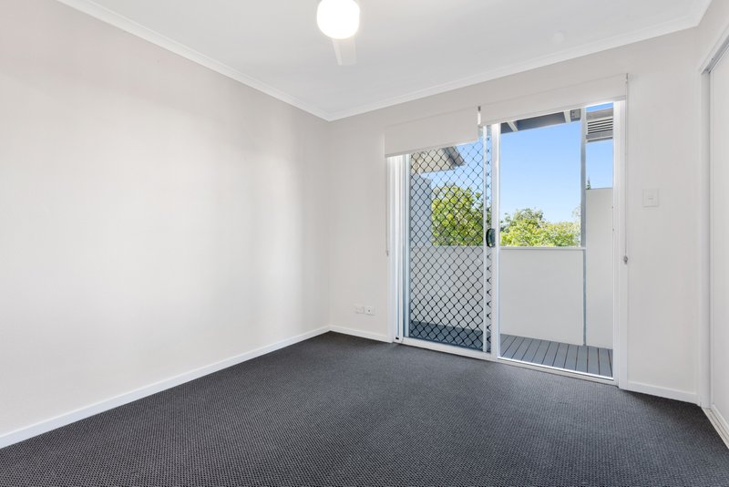 Photo - 2/15 Bowen Street, Windsor QLD 4030 - Image 8