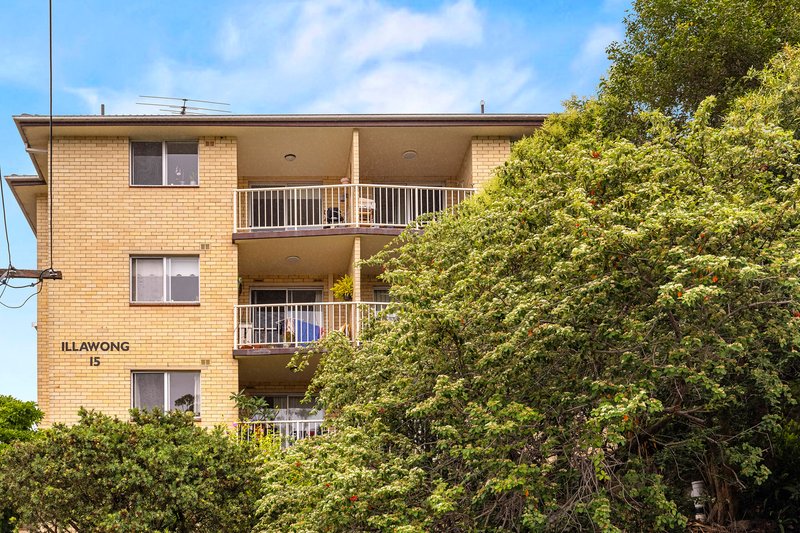 Photo - 2/15 Burne Avenue, Dee Why NSW 2099 - Image 6