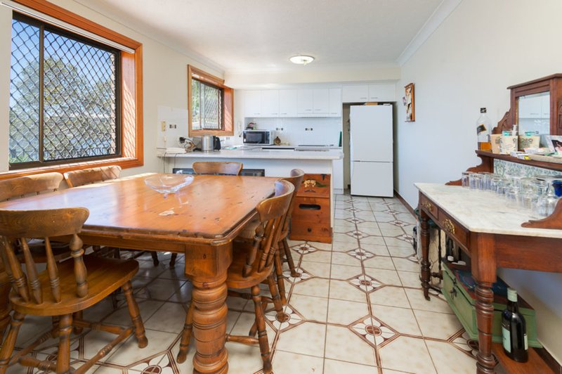 Photo - 2/15 Burrows Street, Biggera Waters QLD 4216 - Image 3