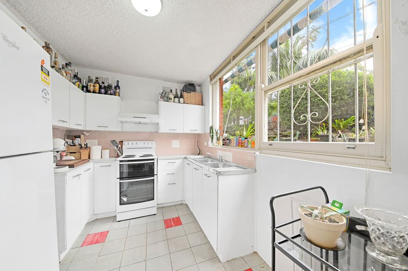 Photo - 2/15 Byron Street, Coogee NSW 2034 - Image 4