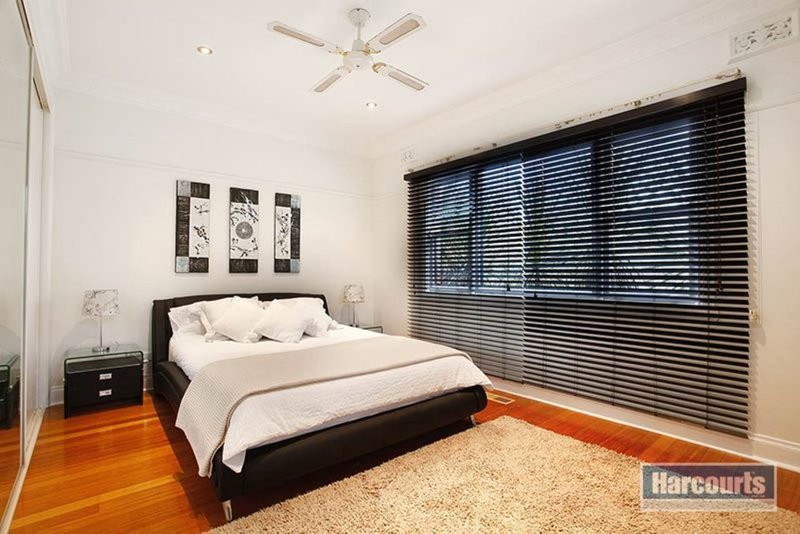 Photo - 215 Canterbury Road, Heathmont VIC 3135 - Image 8