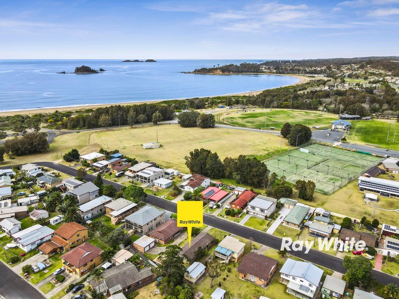 Photo - 2/15 Catlin Avenue, Batemans Bay NSW 2536 - Image 14