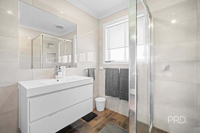 Photo - 2/15 Chang Avenue, Lloyd NSW 2650 - Image 10