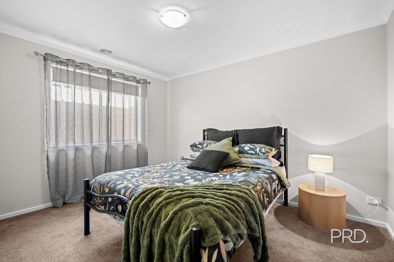 Photo - 2/15 Chang Avenue, Lloyd NSW 2650 - Image 11