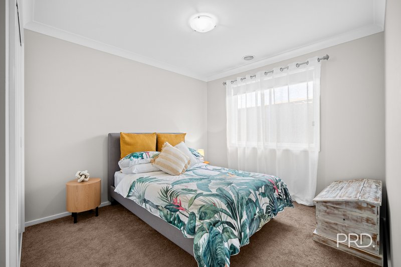 Photo - 2/15 Chang Avenue, Lloyd NSW 2650 - Image 12