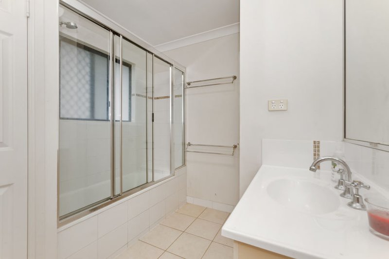 Photo - 2/15 Chardonnay Drive, Condon QLD 4815 - Image 8