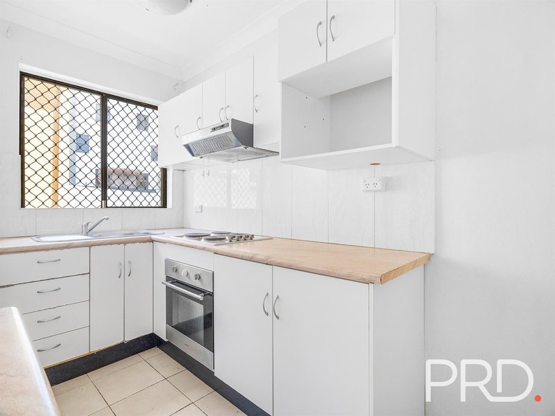 Photo - 2/15 Charles Street, Liverpool NSW 2170 - Image 4