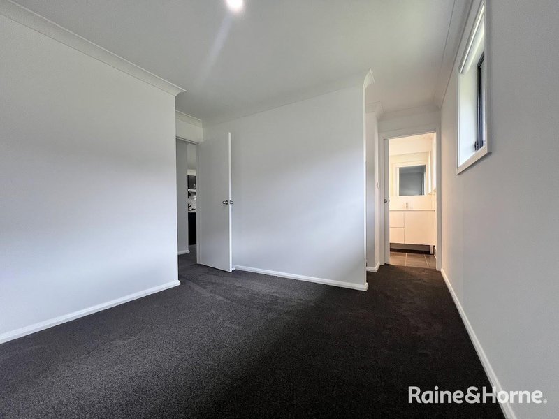 Photo - 2/15 Conway Close, North Tamworth NSW 2340 - Image 10