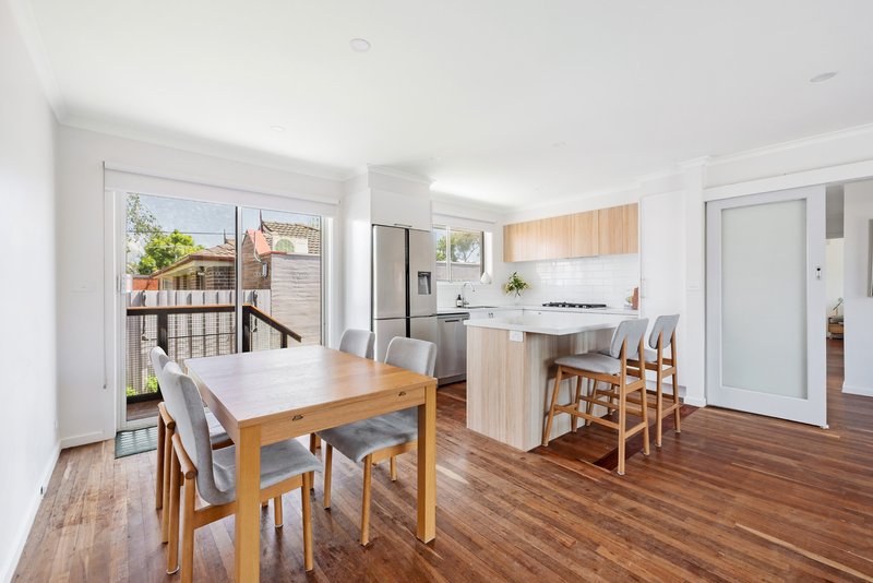 Photo - 2/15 Cooley Avenue, Macleod VIC 3085 - Image 6