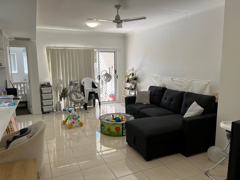 Photo - 2/15 Duffy Street, Zillmere QLD 4034 - Image 4