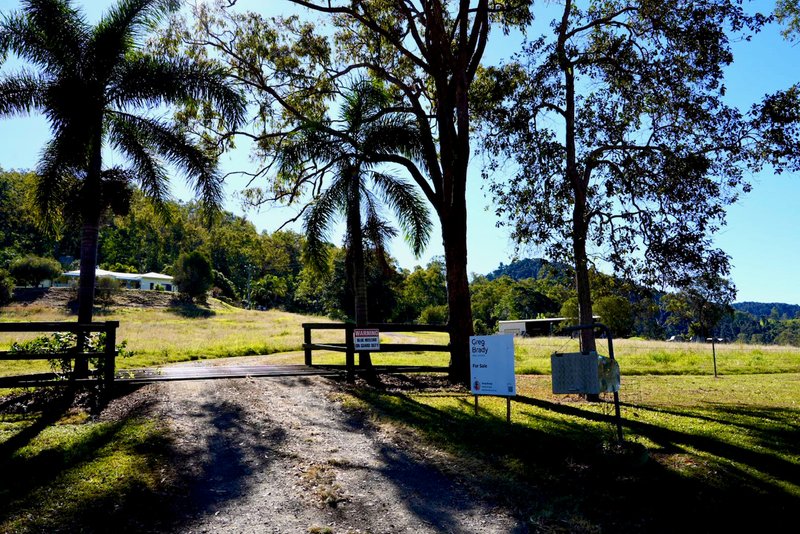 Photo - 215 East Funnel Creek Road, Sarina Range QLD 4737 - Image 2