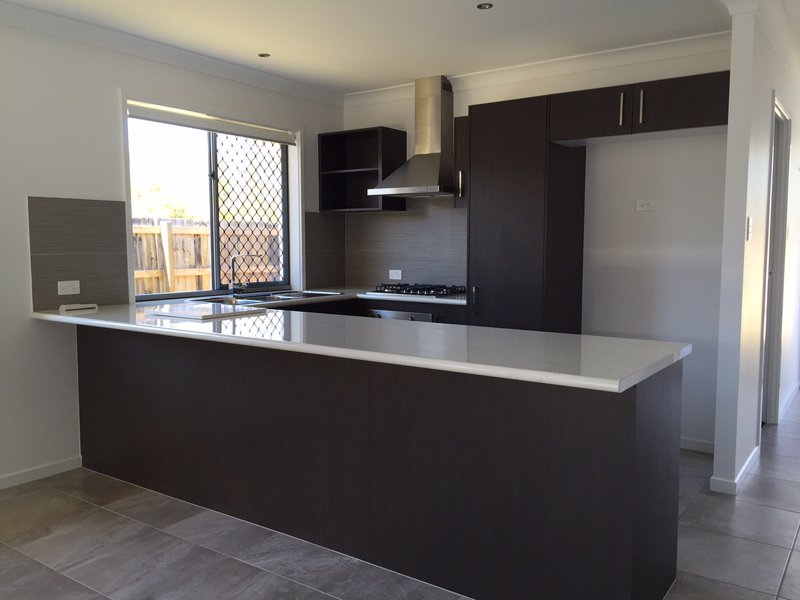 Photo - 2/15 Elizabeth Road, Griffin QLD 4503 - Image 3