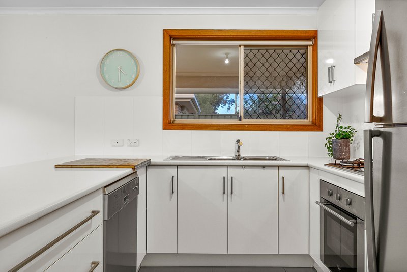 Photo - 2/15 Eugene Crescent, Parafield Gardens SA 5107 - Image 6