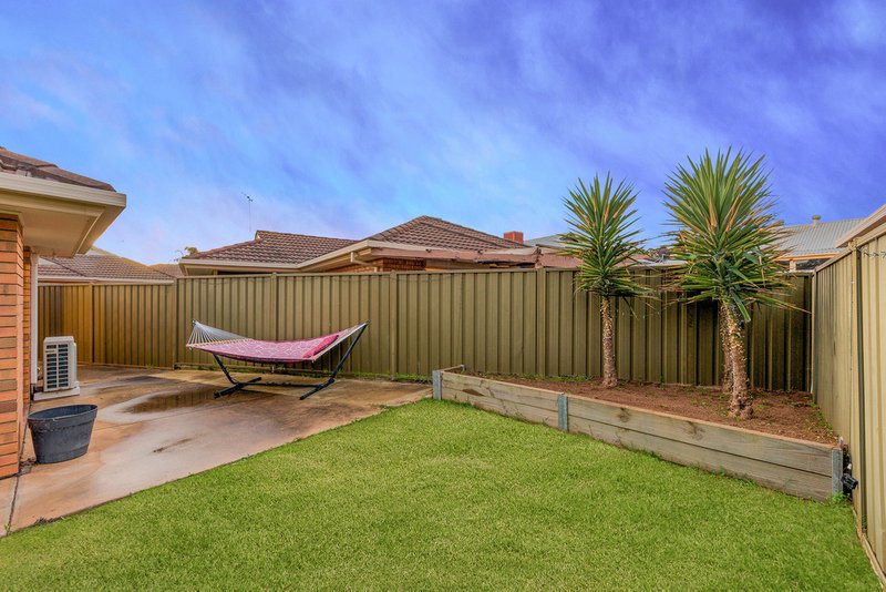 Photo - 2/15 Eugene Crescent, Parafield Gardens SA 5107 - Image 16