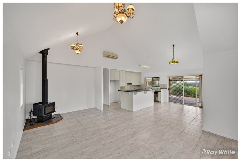 Photo - 215 Fairy Bower Road, Gracemere QLD 4702 - Image 10