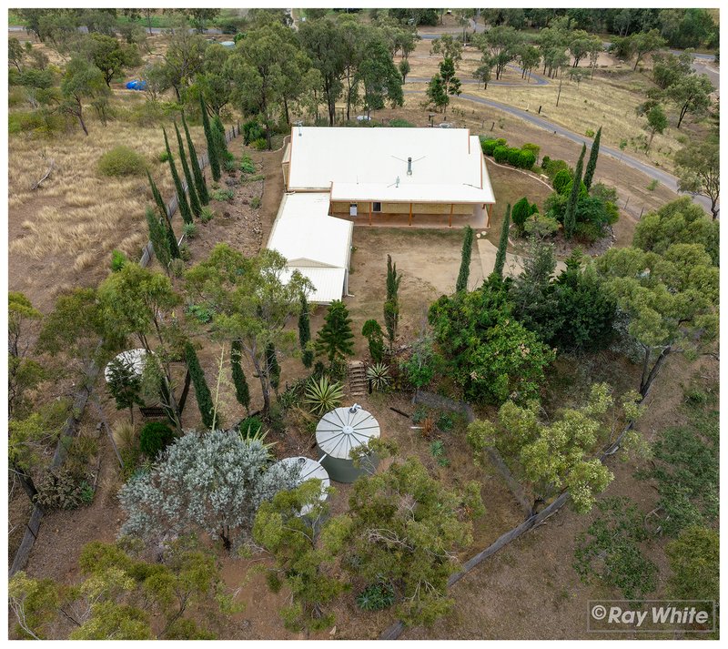 Photo - 215 Fairy Bower Road, Gracemere QLD 4702 - Image 33