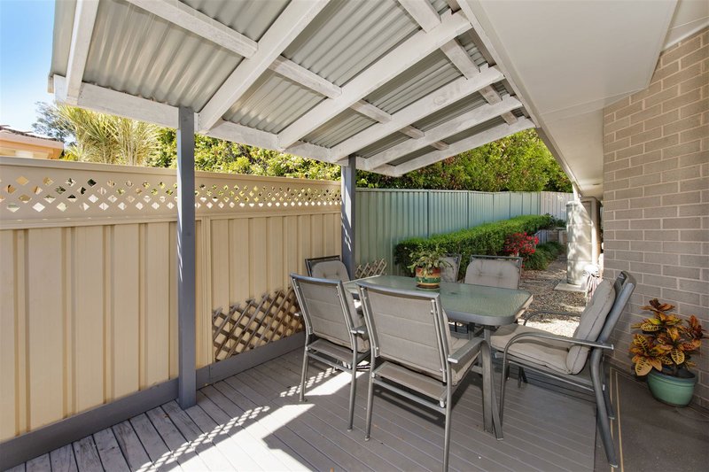 Photo - 2/15 Florence Close, Port Macquarie NSW 2444 - Image 9