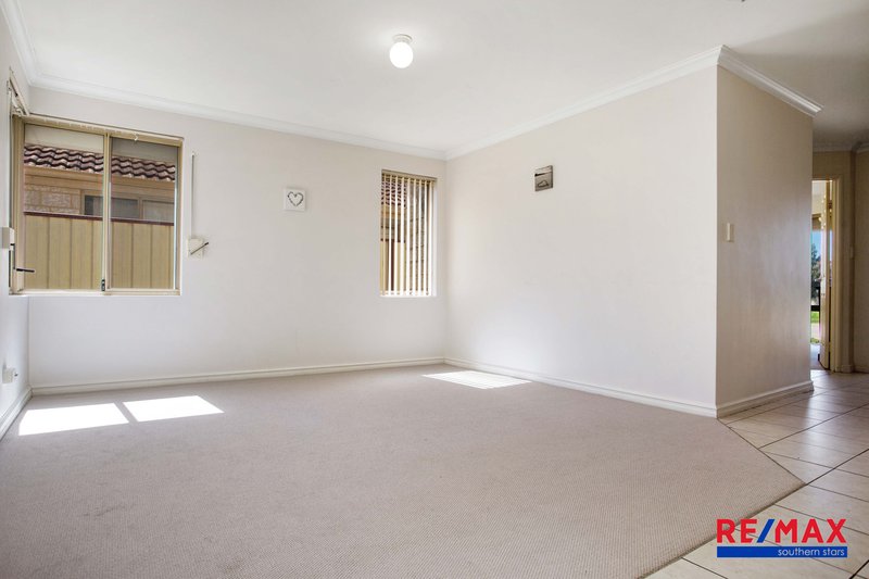 Photo - 2/15 Garden Street, Cannington WA 6107 - Image 9