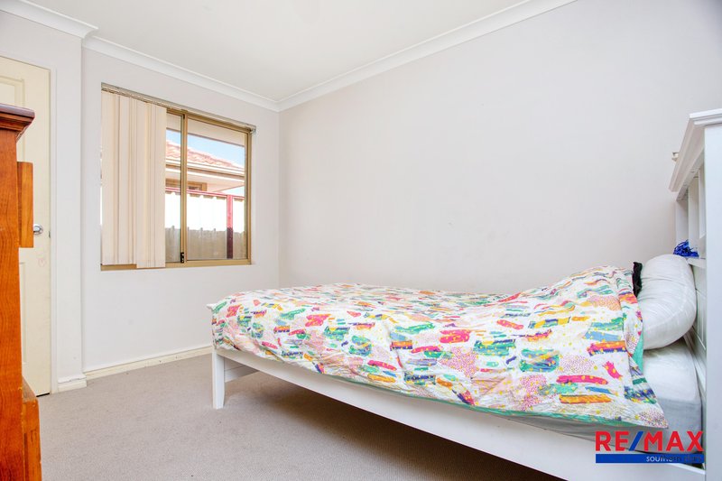 Photo - 2/15 Garden Street, Cannington WA 6107 - Image 13