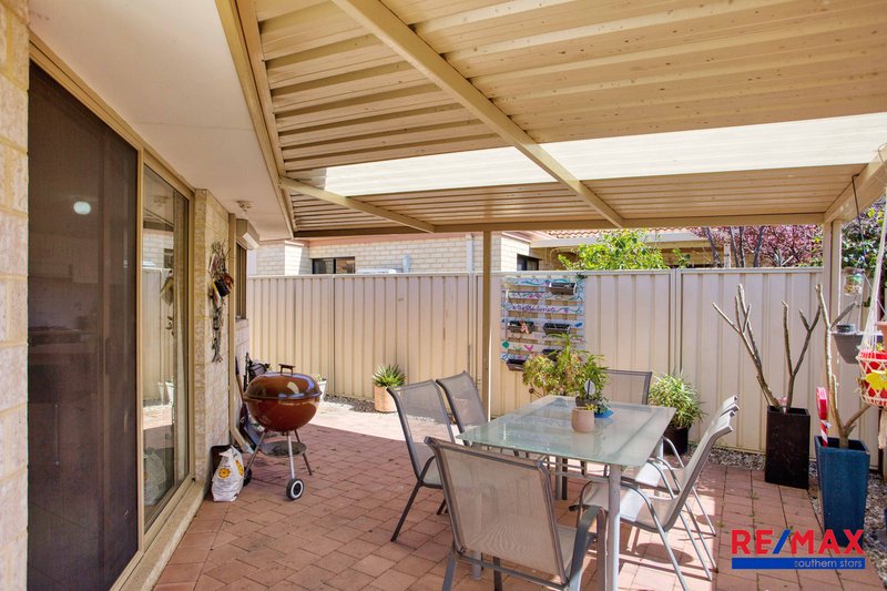 Photo - 2/15 Garden Street, Cannington WA 6107 - Image 18