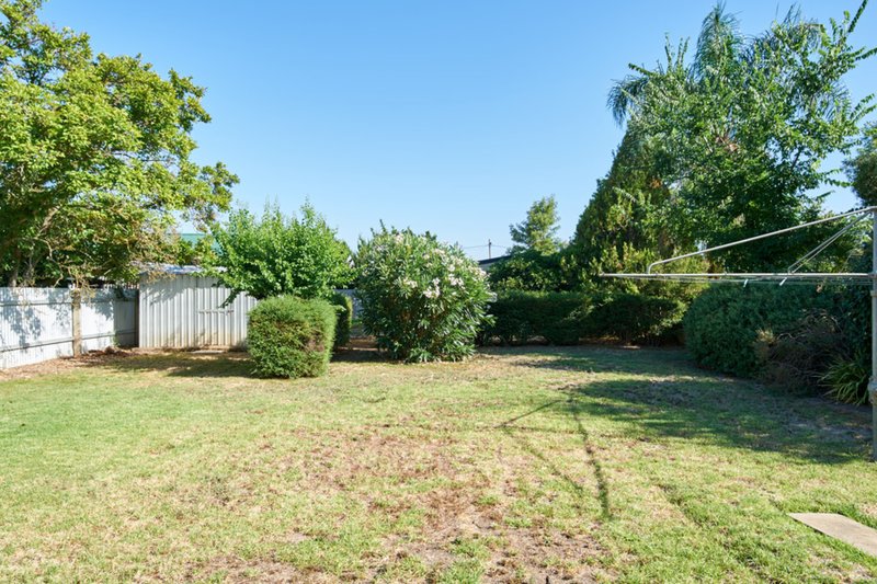 Photo - 215 Gurwood Street, Wagga Wagga NSW 2650 - Image 9