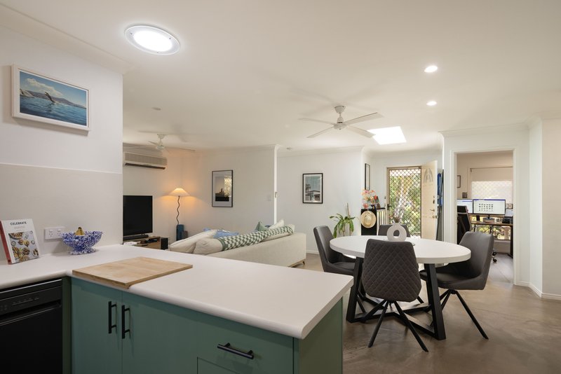 Photo - 2/15 Gymea Crescent, Varsity Lakes QLD 4227 - Image 4