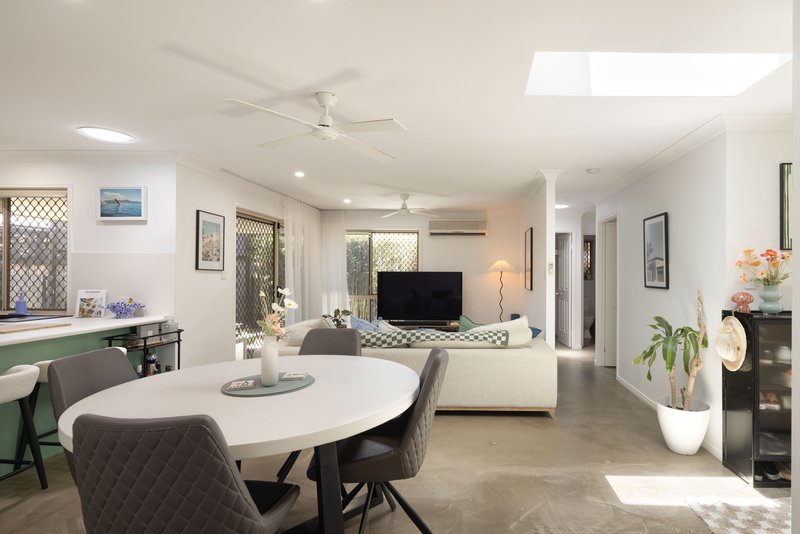Photo - 2/15 Gymea Crescent, Varsity Lakes QLD 4227 - Image 7
